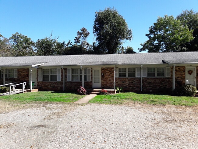 914 S Main St, Unit Apartment