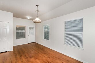 18731 Dennington Dr in Katy, TX - Building Photo - Building Photo