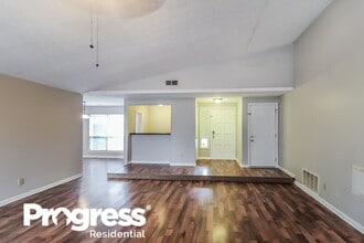 2468 Mistletoe Ln SW in Snellville, GA - Building Photo - Building Photo