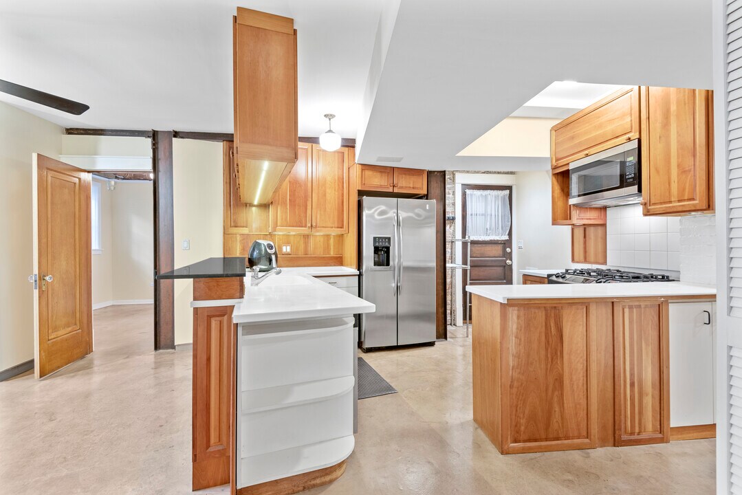 2749 N Hampden Ct, Unit 1G in Chicago, IL - Foto de edificio