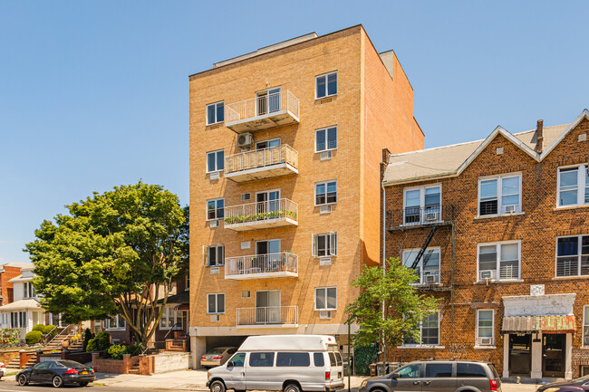 1663 W 6th St in Brooklyn, NY - Foto de edificio - Building Photo