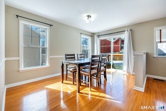 15 Scuppo Rd in Danbury, CT - Building Photo - Building Photo