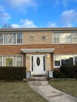437 Graceland Ave, Unit 2N in Des Plaines, IL - Building Photo