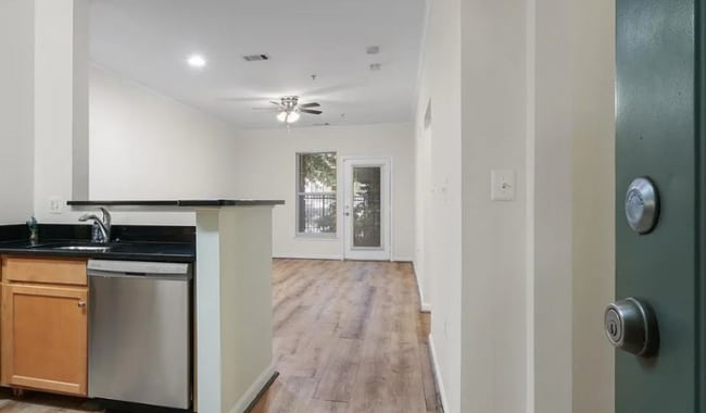 5126 Brittney Elyse Cir in Centreville, VA - Building Photo - Building Photo