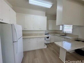 141 Kihapai St in Kailua, HI - Building Photo - Building Photo