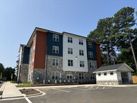 Fox Crossing Luxury Apartments in Durham, NC - Building Photo - Building Photo