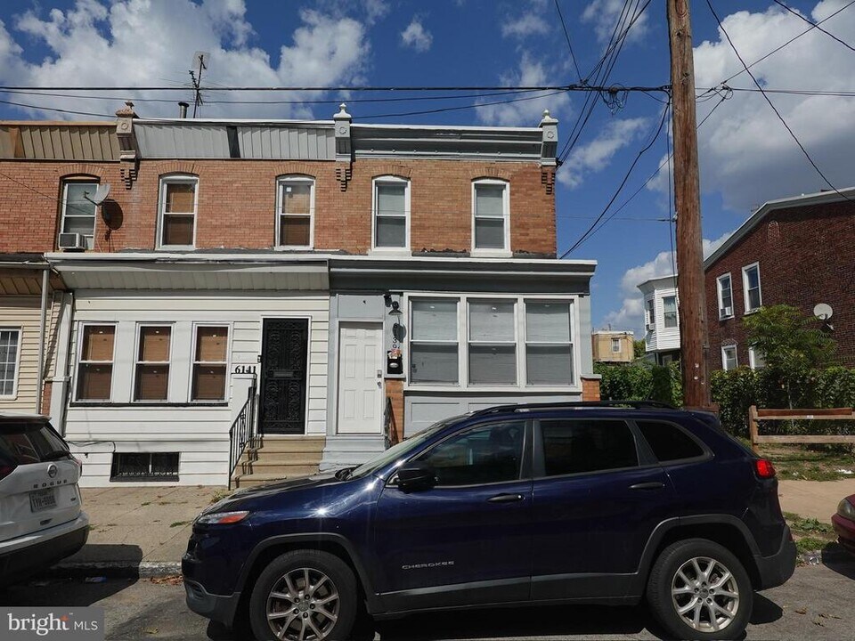 6139 Larchwood Ave in Philadelphia, PA - Building Photo