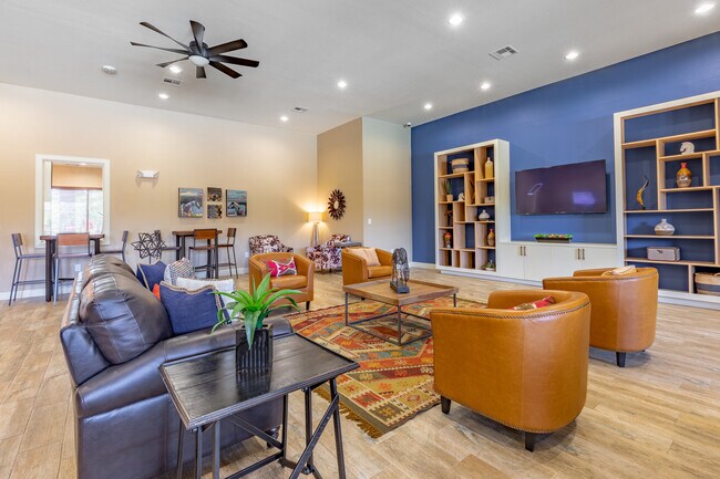 Paso Fino Apartment Homes in San Antonio, TX - Foto de edificio - Interior Photo