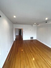 4826 W Henderson St in Chicago, IL - Building Photo - Building Photo