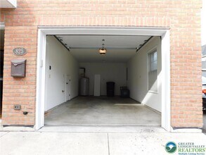 821 Masslich St in Bethlehem, PA - Building Photo - Building Photo