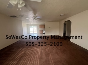 204 Westland Park Dr in Farmington, NM - Building Photo - Building Photo