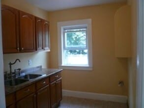 112 7th St in Leominster, MA - Building Photo - Building Photo