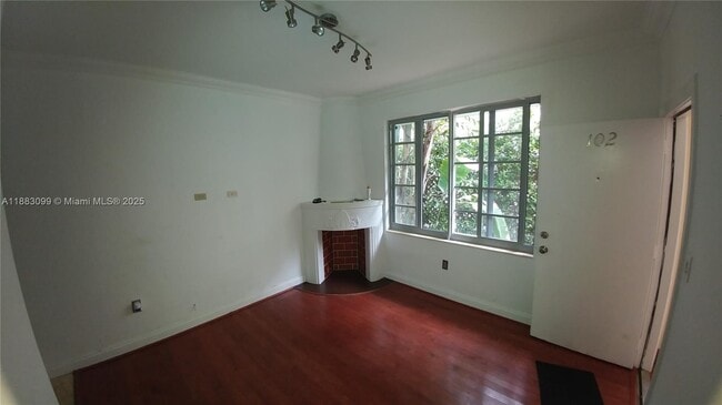 1341 Meridian Ave in Miami Beach, FL - Building Photo - Building Photo