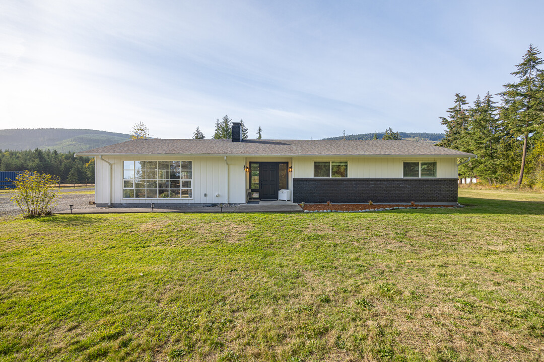 1795 Happy Valley Rd in Sequim, WA - Building Photo