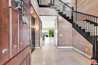 11945 Mirabel Way in Los Angeles, CA - Building Photo - Building Photo