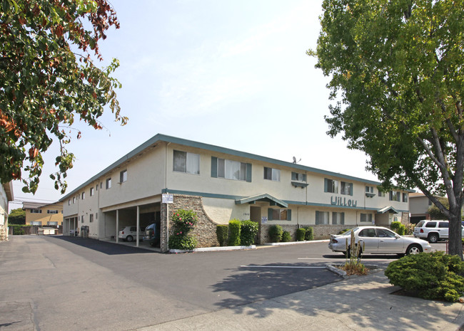 The Willow Apartments in Mountain View, CA - Building Photo - Building Photo