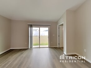 2984 Hanging Valley Ln in Orange Park, FL - Foto de edificio - Building Photo