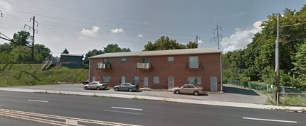 405-415 E Chester Pike in Ridley Park, PA - Building Photo - Building Photo