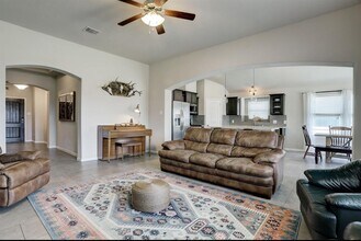 721 Rim Water Dr in Alvin, TX - Building Photo - Building Photo