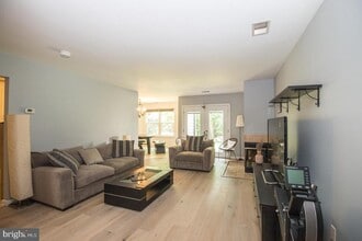 15-B Andover Cir in Princeton, NJ - Building Photo - Building Photo