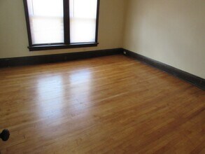 1728 Van Hise Ave in Madison, WI - Building Photo - Building Photo