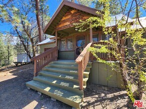 809 Talmadge Rd in Big Bear Lake, CA - Building Photo - Building Photo