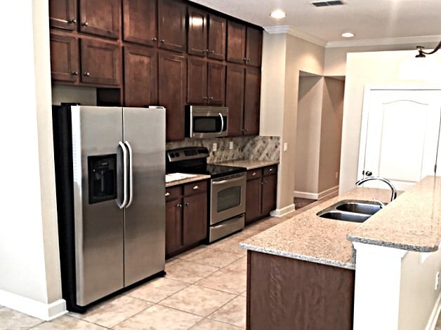 908 Athlone Ln in St. Augustine, FL - Building Photo - Building Photo