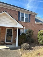 135 Logmont Trace in Athens, GA - Building Photo - Building Photo
