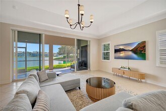 7168 Lemuria Cir in Naples, FL - Building Photo - Building Photo