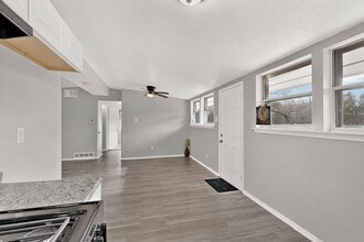 534 Henderson Cir in Garland, TX - Building Photo - Building Photo