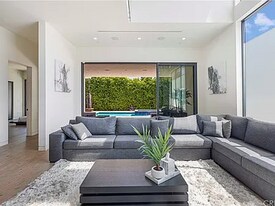 458 S Sycamore Ave in Los Angeles, CA - Building Photo