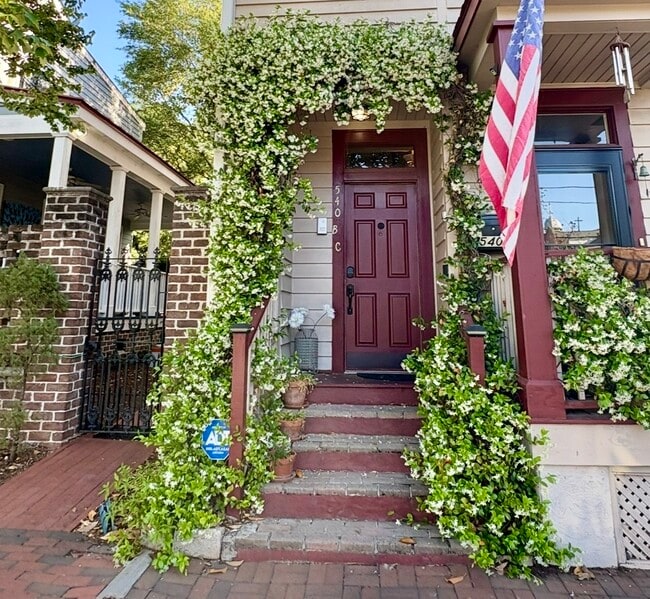 property at 541 E Taylor St