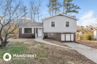 1733 Molly Dr in Birmingham, AL - Building Photo