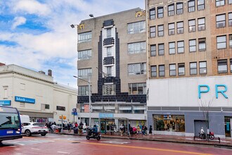 162-24 Jamaica Ave in Jamaica, NY - Building Photo - Building Photo