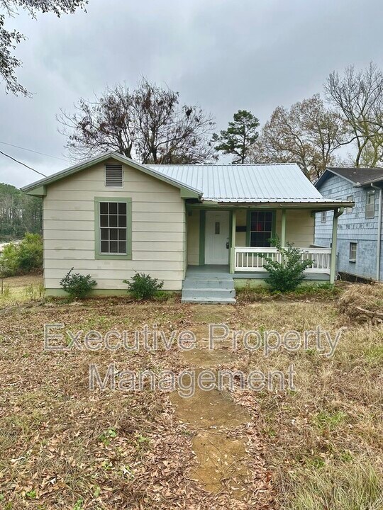 116 Avalon Ave in Hueytown, AL - Building Photo