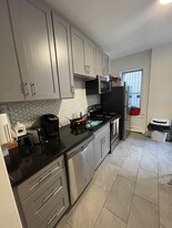 818 Huntington Ave, Unit 2 in Boston, MA - Building Photo