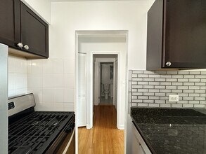 6830 N Sheridan Rd in Chicago, IL - Building Photo - Building Photo