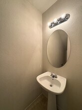 1611 Inca Dr, Unit #D in Harker Heights, TX - Building Photo - Building Photo