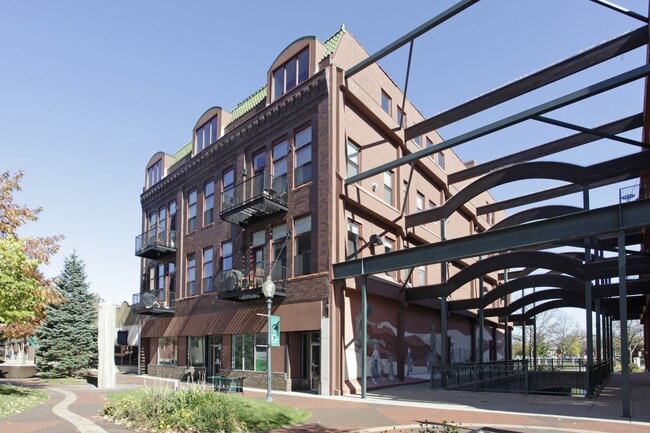 230 North Condominiums