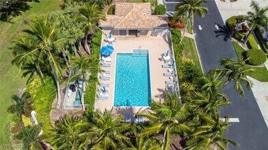3975 Deer Crossing Ct in Naples, FL - Building Photo - Building Photo