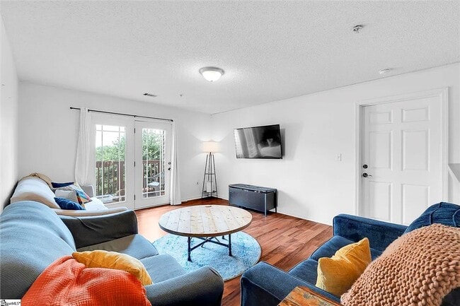 property at 1412 Harts Ridge Dr