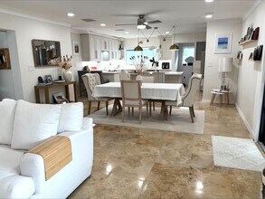 1960 NE 30th St in Lighthouse Point, FL - Building Photo - Building Photo