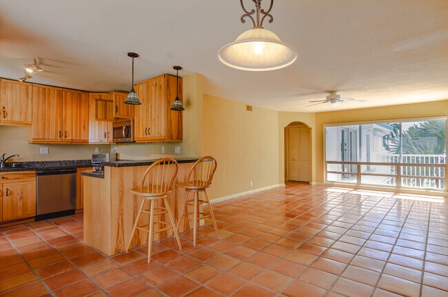 1470 S Ocean Blvd in Pompano Beach, FL - Foto de edificio - Building Photo