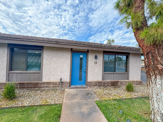 property at 515 E Dunbar Dr