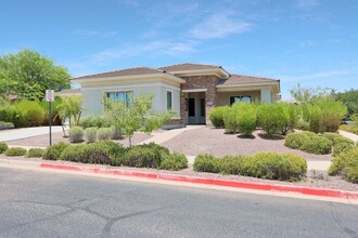 20424 W Summit Pl in Buckeye, AZ - Building Photo - Building Photo