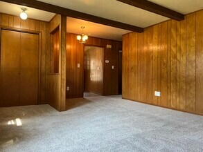717 Tallmadge Rd, Unit 717 in Cuyahoga Falls, OH - Building Photo - Building Photo