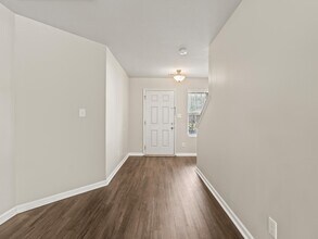 208 Sedgewick Dr in Owens Cross Roads, AL - Building Photo - Building Photo