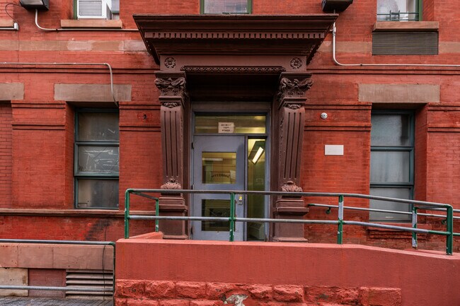 2042 Adam Clayton Powell Boulevard in New York, NY - Building Photo - Building Photo