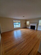 1241 Perkins Way in Sacramento, CA - Building Photo - Building Photo