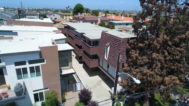 6 Unit Apartment Building in Redondo Beach in Redondo Beach, CA - Building Photo - Other